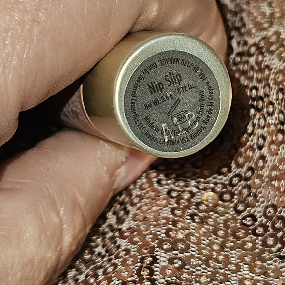 Too Faced nip slip - Nudes- DISCONTINUED - Picture 3 of 3